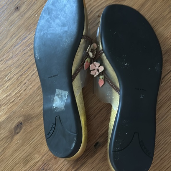 PRADA CHERRY BLOSSOM FLOWER SANDALS - Picture 8 of 10